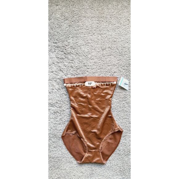 SKIMS Barely There High Waist Brief XS Bronze Underwear Shapewear Compression - Picture 6 of 7